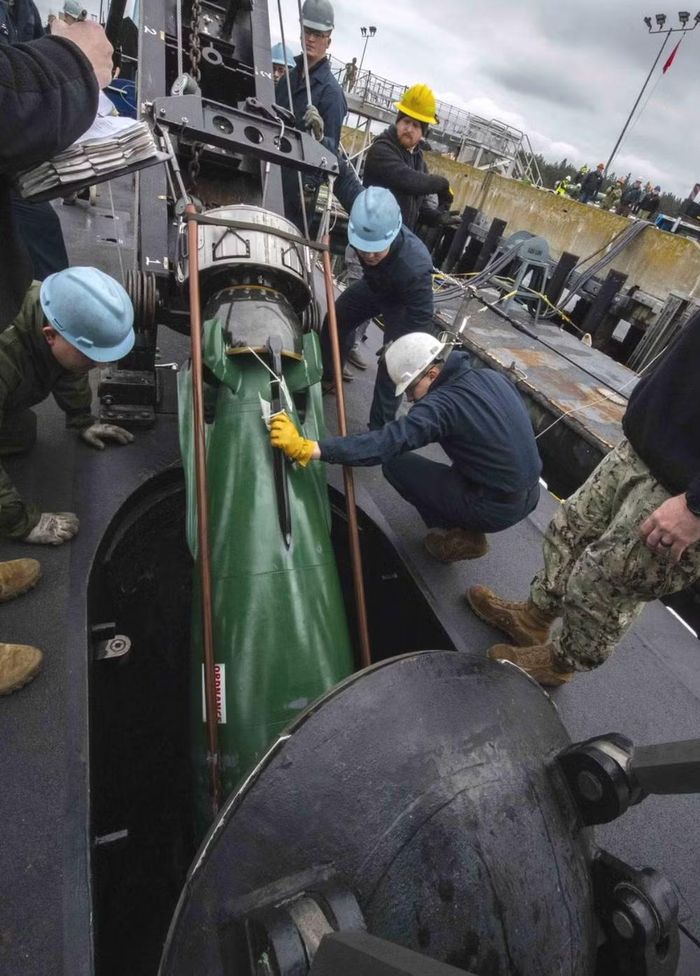 Hải quân Mỹ mô tả lớp Seawolf là những tàu ngầm đặc biệt yên tĩnh, đồng thời có tốc độ cao và được trang bị các cảm biến tiên tiến.