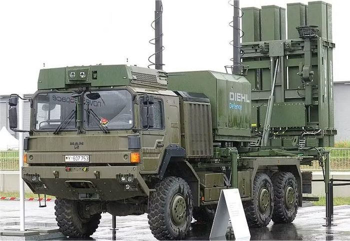 Khi được Tạp chí Militarnyi hỏi về những hạn chế có thể xảy ra trong sản xuất nếu nguồn cung tiếp tục tăng, nhà phân tích lưu ý rằng thành phần gây vấn đề chắc chắn không phải là radar TRML-4D.