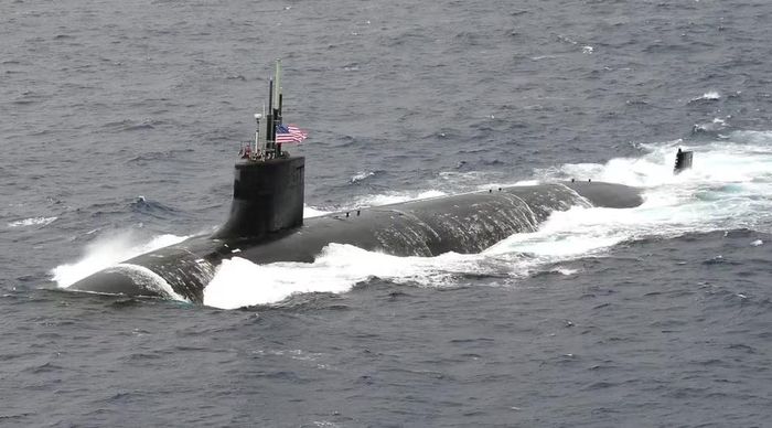 USS Connecticut là một trong 3 tàu ngầm tấn công hạt nhân lớp Seawolf được Mỹ chế tạo.