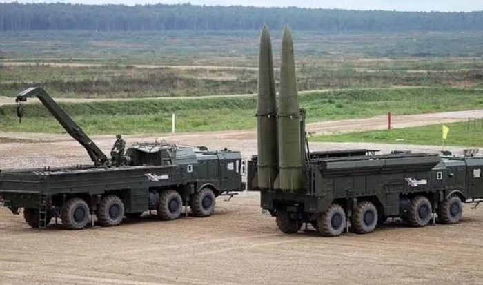 GUR khi đó xác định đây là tên lửa đạn đạo 9M723-2, được Ukraine gọi là Iskander-1000 và thuộc tổ hợp Iskander-M.