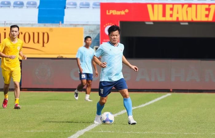 Cựu danh thủ Nguyễn Văn Sỹ của đội Công nghiệp Hà Nam Ninh