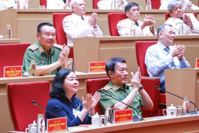 Chủ tịch Ủy ban Trung ương MTTQ Việt Nam Bùi Thị Minh Hoài, Bộ trưởng Bộ Công an Lương Tam Quang và các đại biểu tham dự Đại hội. Ảnh: Quang Vinh.