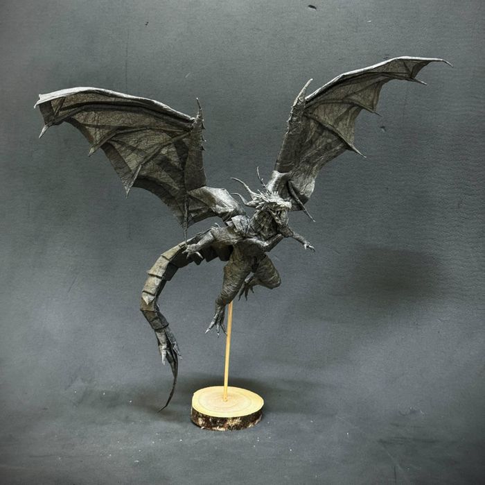 Tác phẩm Bahamut giúp Huy giành chức vô địch thế giới.