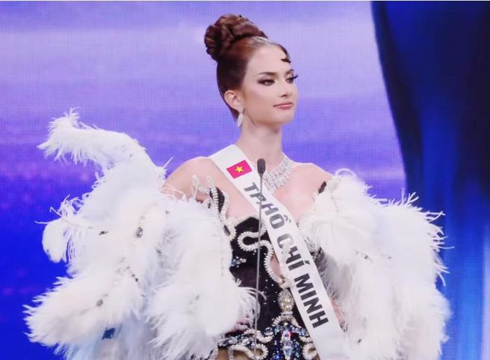 Người đẹp đoạt Á hậu 2 là Emma Lê