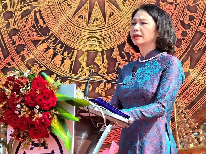 Bà Vũ Thu Hà, Thành ủy viên, Phó Chủ tịch UBND TP. Hà Nội phát biểu khai mạc