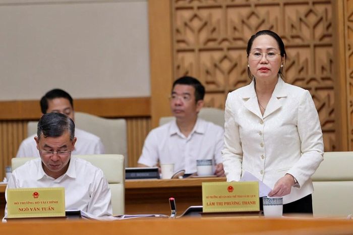 Bộ trưởng Lâm Thị Phương Thanh cho biết, Bộ VHTTDL đang tập trung triển khai các nhiệm vụ nhằm thúc đẩy những lĩnh vực có khả năng đóng góp trực tiếp vào tăng trưởng, trong đó xác định du lịch và công nghiệp văn hóa là hai lĩnh vực trọng điểm