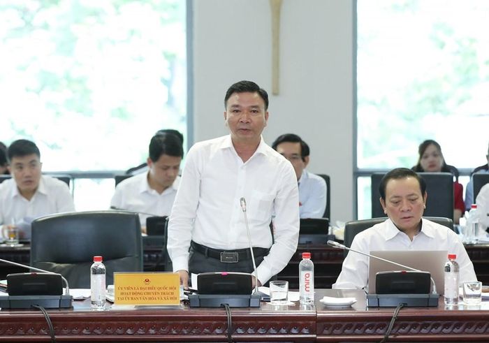 Đại biểu Quốc hội Chu Mạnh Hùng phát biểu