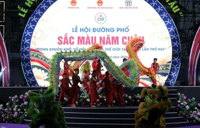 Biểu diễn múa Lân - Sư - Rồng