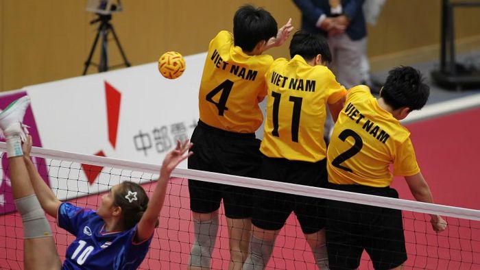 Đồng đội nữ cầu mây 4 người Việt Nam tái đấu Thái Lan trong trận chung kết.(Ảnh: Tam Ninh)
