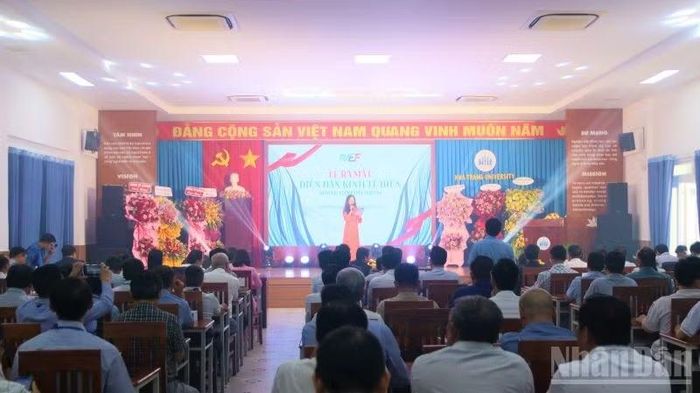 Toàn cảnh buổi lễ. Ảnh (VŨ TÂN)