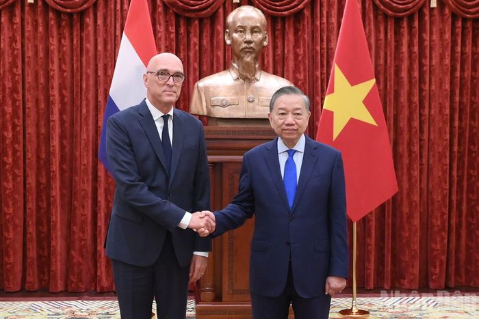 Tổng Bí thư, Chủ tịch nước Tô Lâm và Đại sứ Vương quốc Hà Lan tại Việt Nam Remco van Wijngaarden.