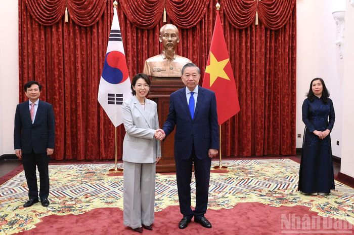 Tổng Bí thư, Chủ tịch nước Tô Lâm với Đại sứ Hàn Quốc tại Việt Nam Lee Mi Yon.
