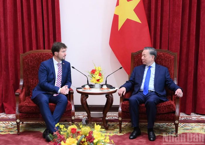 Tổng Bí thư, Chủ tịch nước Tô Lâm với Đại sứ Cộng hòa Séc Lukáš Kaucký.