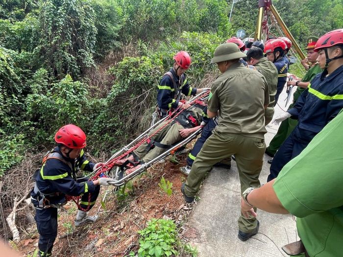 Thực tập phương án CNCH loại hình tai nạn, sự cố do sạt, lở đất đá