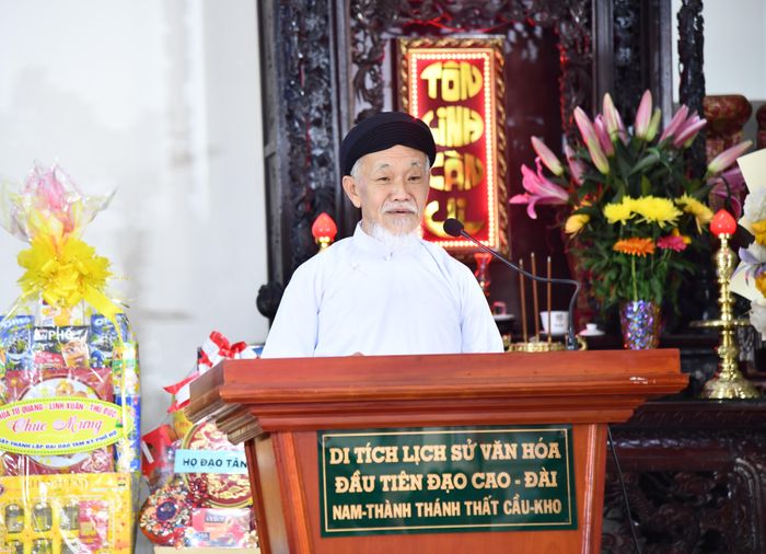  Nhà nghiên cứu Thần học Cao Đài Phan Văn Trình thuyết trình chuyên đề “Nghịch thế tình”, trao đổi về tư cách, trách nhiệm của người hành đạo qua bài dạy của Đức Chí Tôn 