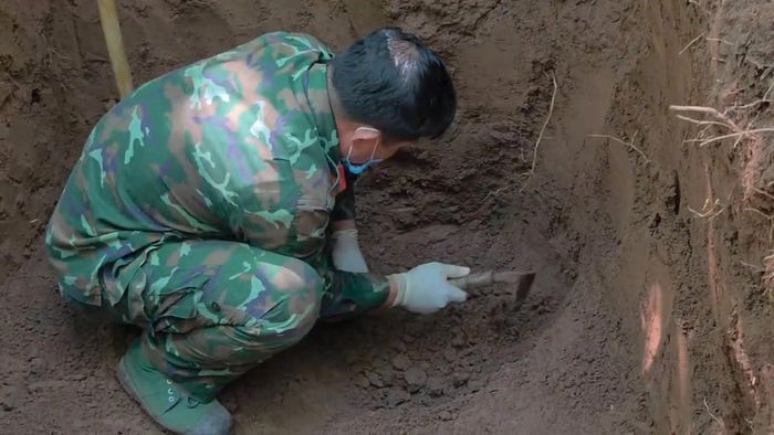  Mở rộng phạm vi tìm kiếm hài cốt liệt sĩ tại rừng tràm thuộc bản Bãi Dinh 