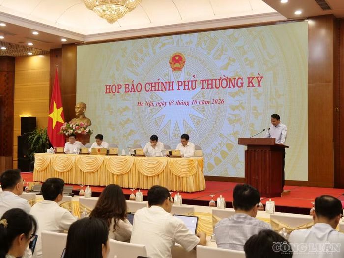 Quang cảnh cuộc họp.