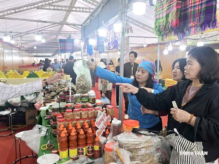 Bộ Công Thương đang xây dựng Nghị định mới về phát triển và quản lý chợ. Ảnh: dangquang
