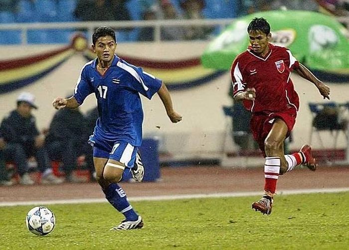 Sarayuth Chaikamdee trong màu áo U23 Thái Lan thi đấu SEA Games 2003