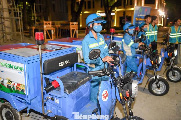 Trong ba tháng thí điểm, đơn vị môi trường sẽ theo dõi lượng rác phát sinh, thời gian thu gom, nhân lực, mức tiêu thụ năng lượng và phản hồi của người dân để đánh giá hiệu quả mô hình.