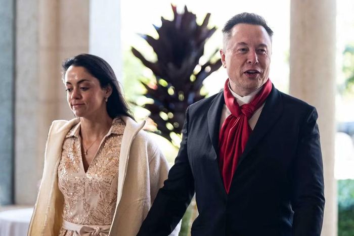 Elon Musk và Shivon Zilis phát triển từ mối quan hệ cấp trên - cấp dưới. Ảnh: Getty Images.