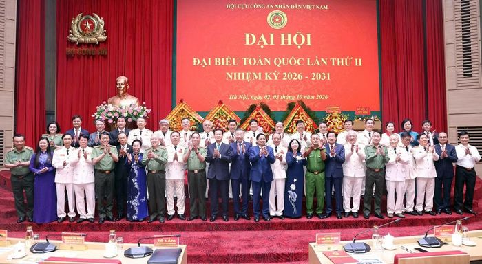 Tổng Bí thư, Chủ tịch nước Tô Lâm, các đồng chí lãnh đạo, nguyên lãnh đạo Đảng, Nhà nước và các đại biểu dự Đại hội đại biểu toàn quốc Hội Cựu Công an nhân dân Việt Nam lần thứ II, nhiệm kỳ 2026-2031. Ảnh: K.H