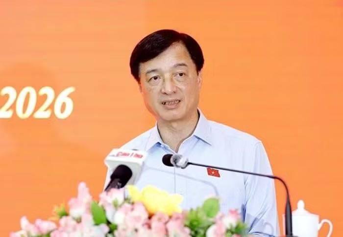 Ông Nguyễn Duy Ngọc - Ủy viên Bộ Chính trị, Trưởng Ban tổ chức Trung ương - chia sẻ một số nội dung cử tri Cần Thơ quan tâm. Ảnh: Báo Cần Thơ.