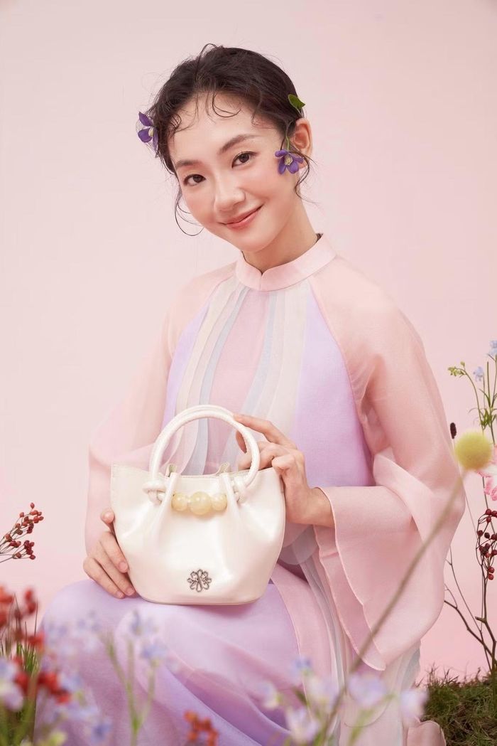 Hoàng Hà khiến khán giả Việt yêu thích nhờ tài năng.
