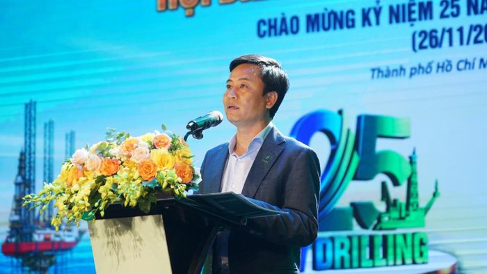 Ông Nguyễn Đình Dương, Phó Tổng Giám đốc, Trưởng Ban Tổ chức nhấn mạnh, chủ đề “Hành trình - Khát vọng vươn xa” của hội diễn cũng là sự tiếp nối chặng đường được nhiều thế hệ người lao động PV Drilling xây dựng.