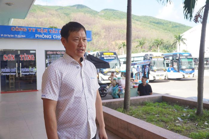 Ông Trần Sơn Tùng - Giám đốc Công ty TNHH Kinh doanh Vận tải Sơn Tùng đánh giá việc cơ quan chức năng kiểm tra nồng độ cồn và test nhanh ma túy đối với tài xế, phụ xe trước khi xuất bến là cần thiết.