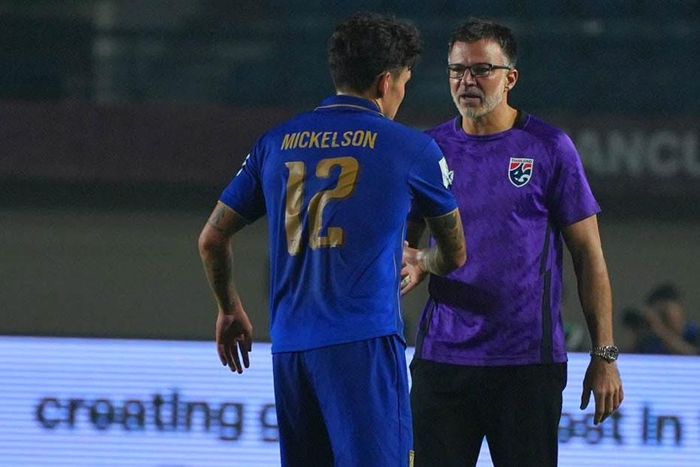 HLV Hudson bị chỉ trích liên tiếp dù Thái Lan vào chung kết FIFA ASEAN Cup 2026. Ảnh: FAT
