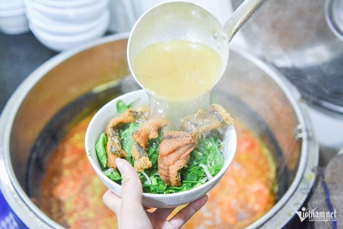 Bún cá Văn được nhận xét đầy đặn, hương vị vừa vặn, hài hòa