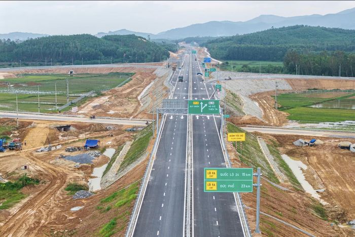 Đối với khu vực công nghiệp và xây dựng, đây thực sự là động lực kéo đà tăng trưởng chung. (Ảnh: PV/Vietnam+)