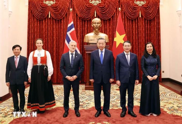 Tổng Bí thư, Chủ tịch nước Tô Lâm tiếp Đại sứ Vương quốc Na Uy Stein Iversen. (Ảnh: Thống Nhất/TTXVN)