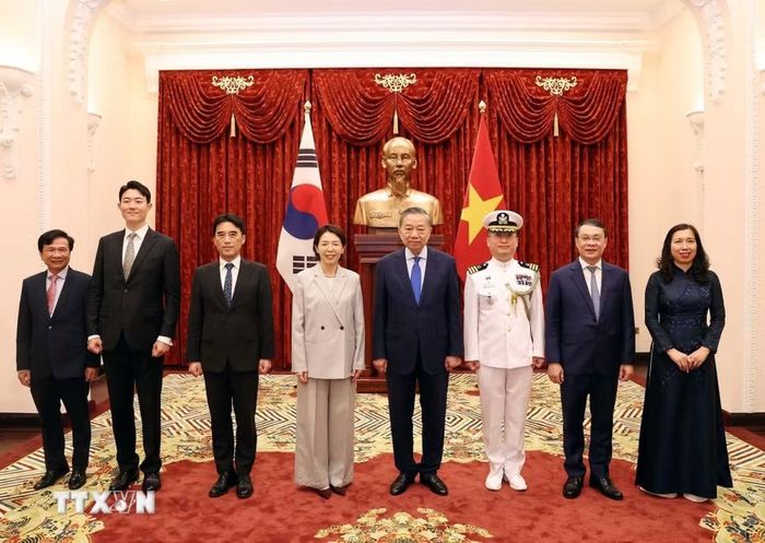 Tổng Bí thư, Chủ tịch nước Tô Lâm tiếp Đại sứ Hàn Quốc Lee Mi Yon. (Ảnh: Thống Nhất/TTXVN)