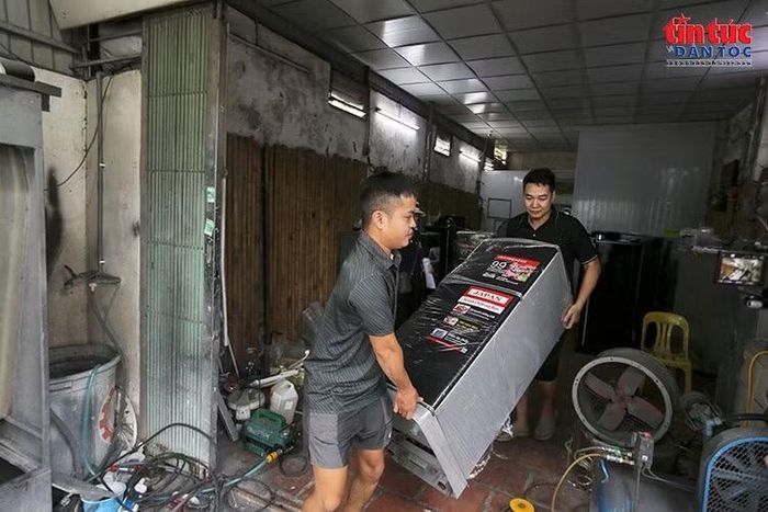 Theo anh Nguyễn Văn Cường thời gian đầu nhiều hộ chưa nắm rõ chính sách nên còn lo lắng. Sau các cuộc trao đổi với chính quyền địa phương, những thắc mắc về dự án, bồi thường và tái định cư từng bước được giải đáp.