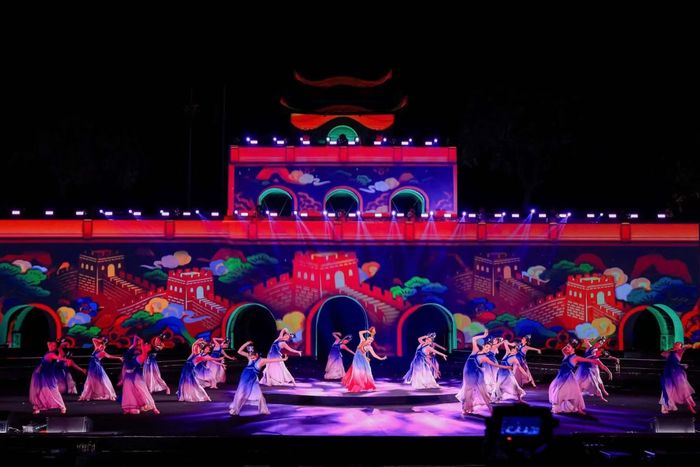 Tác phẩm múa "Cộng thiền quyên" do học viên Học viện Nghệ thuật Quảng Tây biểu diễn trong đêm khai mạc Lễ hội. Ảnh: CTV