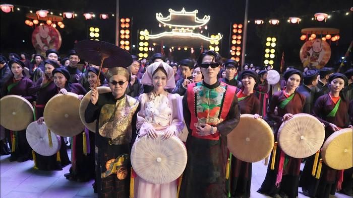 Thành công của Bắc Bling giúp Hòa Minzy củng cố hình ảnh một nữ ca sĩ theo đuổi hướng đi gắn với văn hóa Việt. 
