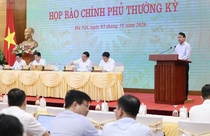 Bộ trưởng, Chủ nhiệm Văn phòng Chính phủ Đặng Xuân Phong, Người phát ngôn của Chính phủ, chủ trì buổi họp báo Chính phủ thường kỳ tháng 9/2026 - Ảnh: Nhật Bắc