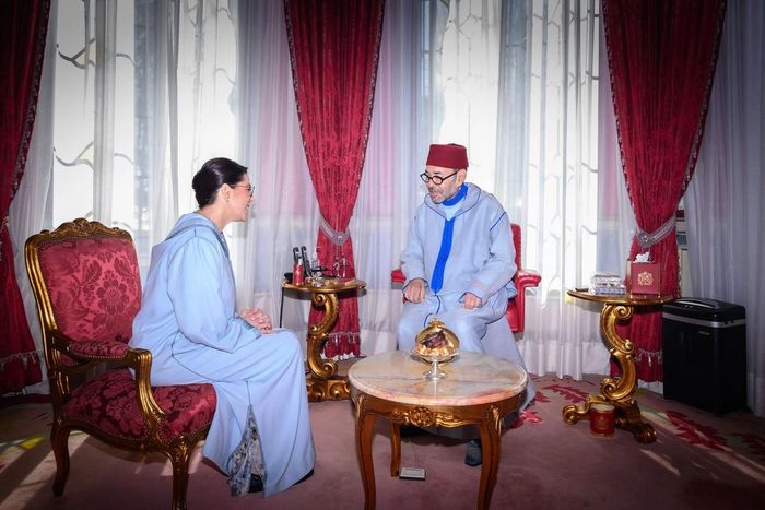 Quốc vương Mohammed VI của Morocco tiếp đón và bổ nhiệm bà Fatima Ezzahra El Mansouri làm Thủ tướng tại Cung điện Hoàng gia ở Rabat ngày 29/9