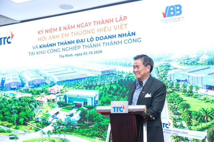 Ông Đặng Văn Thành, Chủ tịch Tập đoàn TTC, Chủ tịch VBB nói về ý nghĩa của những tên đường. Ảnh Thu Trang