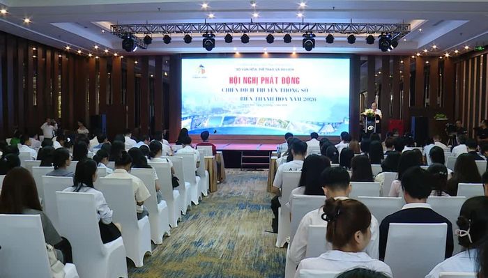 Toàn cảnh hội nghị phát động chiến dịch.