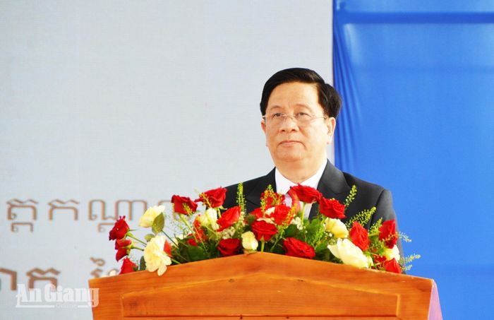 Chủ tịch UBND tỉnh An Giang Hồ Văn Mừng phát biểu tại buổi lễ.