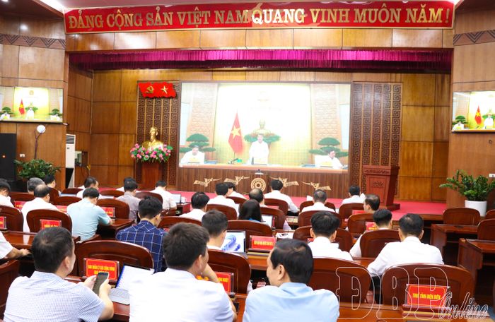 Quang cảnh đại biểu dự phiên họp tại điểm cầu tỉnh Điện Biên.