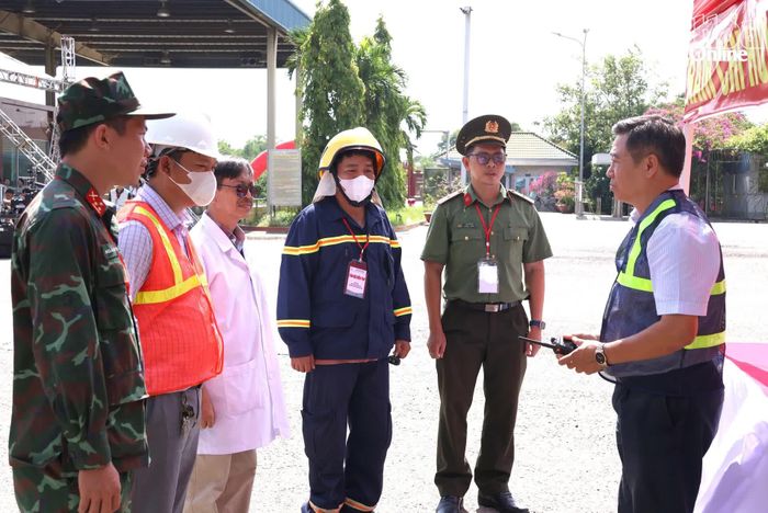 Các đơn vị báo cáo kết quả với Ban Chỉ huy.