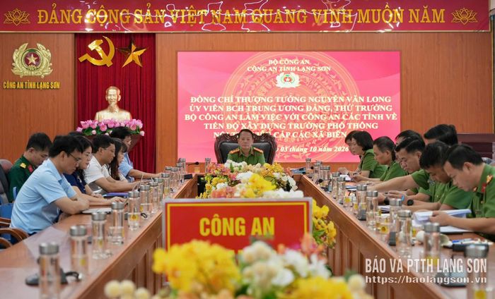 Các đại biểu dự buổi làm việc tại điểm cầu Công an tỉnh Lạng Sơn