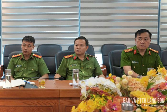 Đại biểu dự buổi làm việc tại điểm cầu Công an tỉnh Lạng Sơn