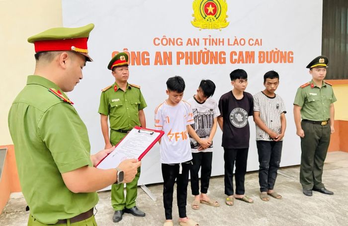 Công an tỉnh Lào Cai đã ra quyết định khởi tố bị can đối với 4 đối tượng về hành vi “Gây rối trật tự công cộng” đối với các đối tượng.