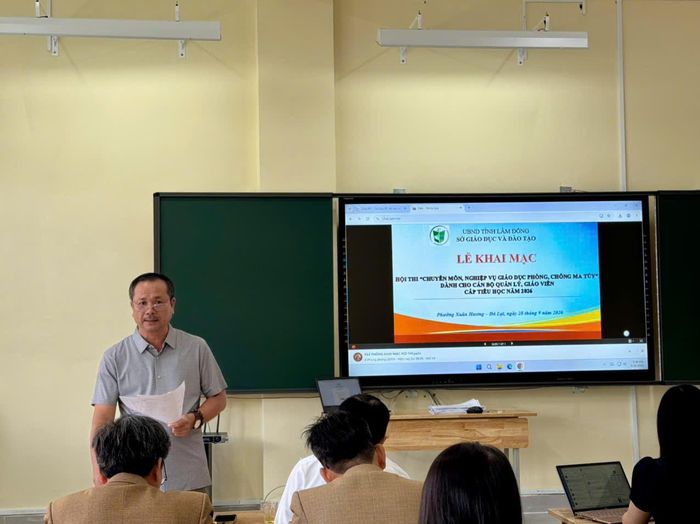Khai mạc Hội thi chuyên môn, nghiệp vụ giáo dục phòng, chống ma túy năm 2026 dành cho cán bộ quản lý và giáo viên phổ thông