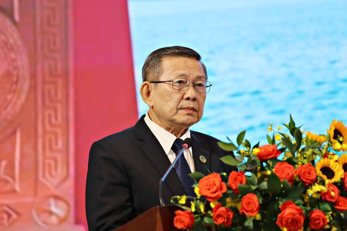 Trọng tài viên Lê Đông Triều, Phó Chủ tịch thường trực Trung tâm Trọng tài Quốc tế TGAC giới thiệu về hoạt động trọng tài thương mại